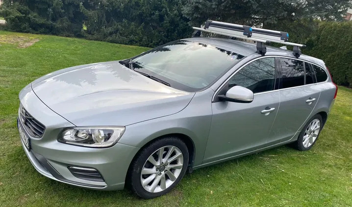volvo Volvo V60 cena 40500 przebieg: 225000, rok produkcji 2014 z Dobra